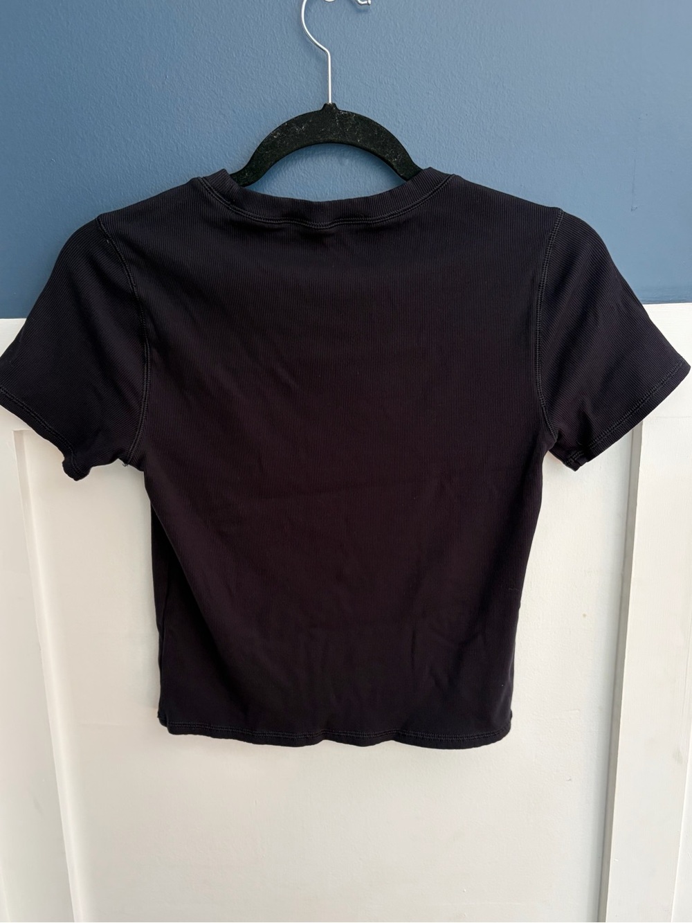 Vuori Women’s Pose Fitted Tee Black Ribbed Cropped Size Small VW169 - Picture 3 of 3